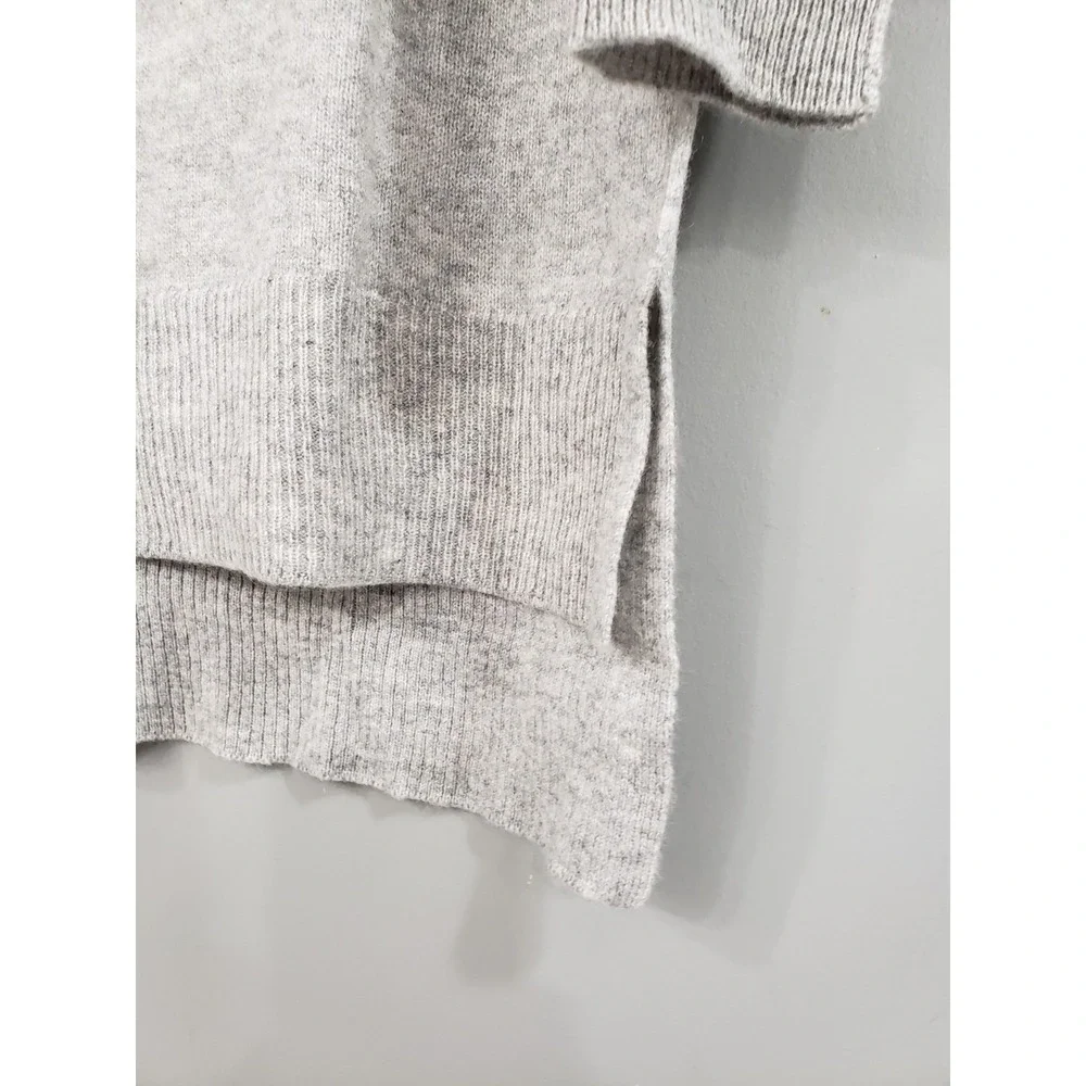 NEW SIZE SMALL Catherine Malandrino Cashmere Sweater Slight flint heathered gray